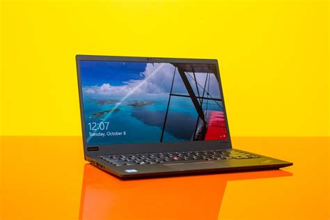 Lenovo ThinkPad X1 Carbon takes business laptops to the next level - CNET