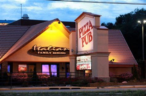 1. Pizza Pub - Wisconsin Dells | Wisconsin dells, Big pizza, Pizza restaurant