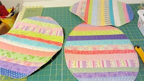 Adorable Easter Egg Placemats Couldn't Be Any Easier To Make - DIY Ways