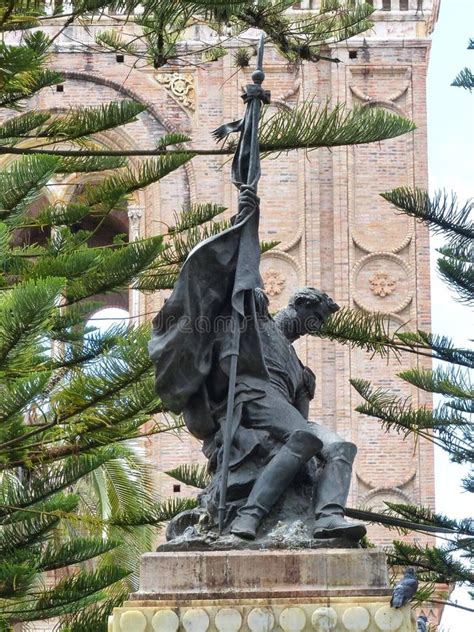 Cuenca, Ecuador. Sculpture of Abdon Calderon in the Park Editorial Photography - Image of nature ...