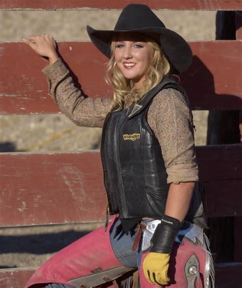 NamesakExperT: World's only female bullrider