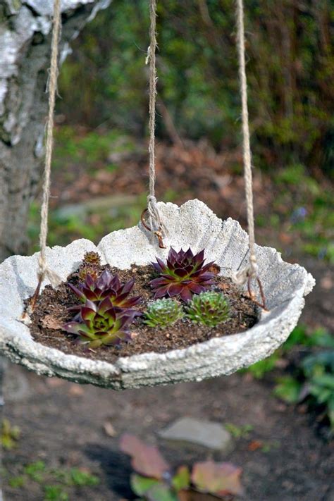 DIY Concrete Garden Decor That Will Steal The Show For Sure