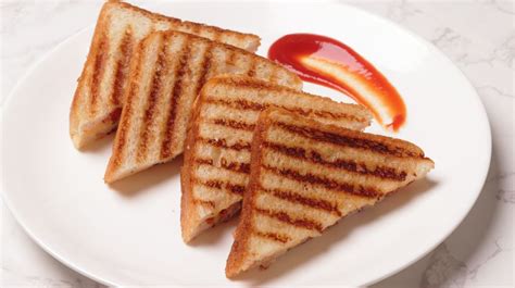 5-Minute Onion Tomato Cheese Sandwich - Aarti Madan