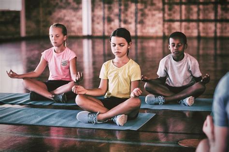 6 Easy Ways To Get Your Kids To Meditate - EZINA