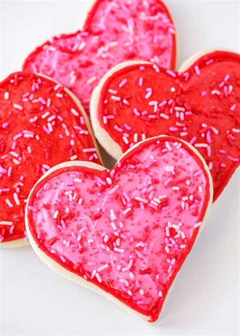 EASY Valentine Sugar Cookies Recipe | Lil' Luna