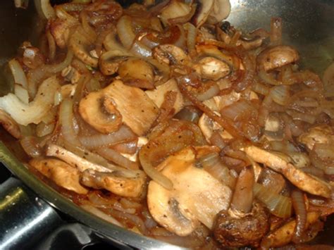 Pan Fried Onions And Mushrooms Recipe - Food.com