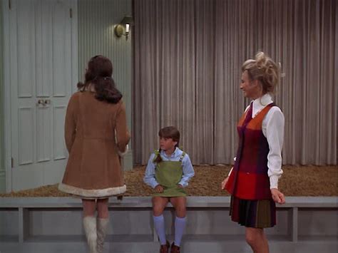 Mary Tyler Moore, Lisa Gerritsen & Cloris Leachman - Sitcoms Online Photo Galleries