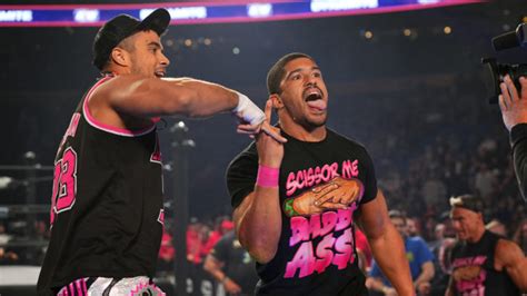 The Acclaimed Retain Tag Team Titles At AEW Full Gear - eWrestlingNews.com