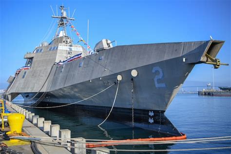 USS Independence (LCS 2) Decommissions After Distinguished Service > United States Navy > News ...