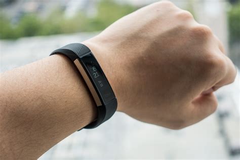 Stay fit in style with the Fitbit Alta HR | Digital News Asia