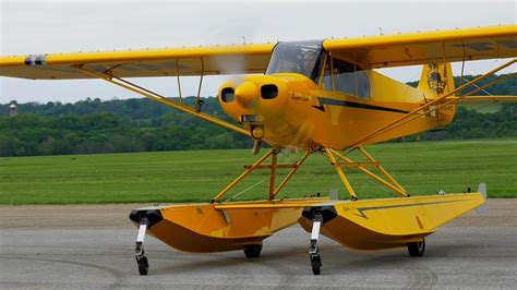 Easiest Airplane I’ve ever Landed - Super Cub on Amphibious Floats! - YouTube