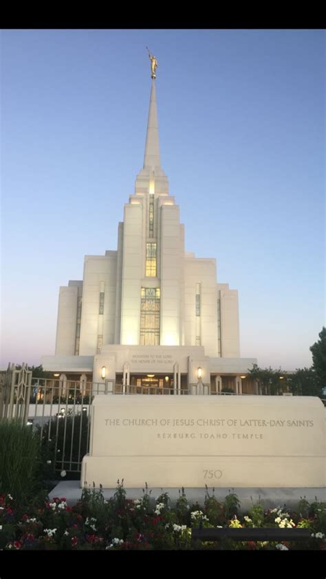 Sunrise at the Rexburg Idaho Temple. #rexburg #ldstemple #rexburgtemple ...