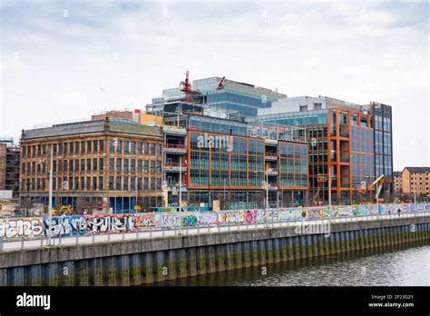 Barclays bank glasgow campus hi-res stock photography and images - Alamy