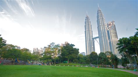 Top 20 Petronas Twin Towers, Kuala Lumpur condo and apartment rentals from $25/night | Vrbo