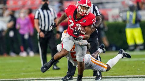 Highlights: Georgia RB Kendall Milton’s freshman season