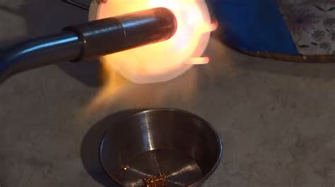 Smelting Gold | Hackaday