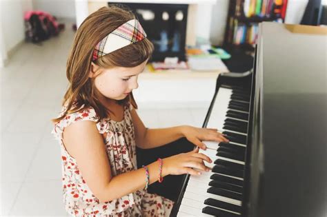 Best Pianos for Toddlers and Kids Compared & Reviewed (2021) - Audio MAV