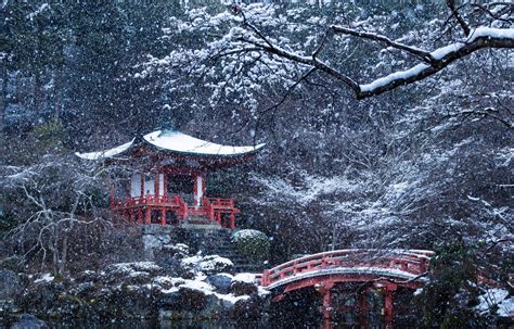 The Snowscape of Daigo Temple | All About Japan