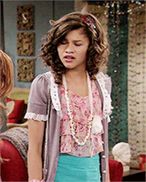 Zendaya - Shake It Up Outfits ♥ - Zendaya Coleman Icon (36998300) - Fanpop