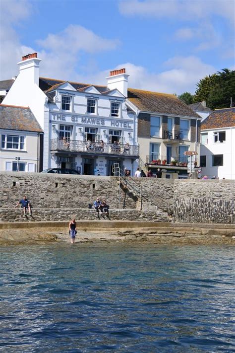 Discover The Idle Rocks and St Mawes Hotel in Cornwall