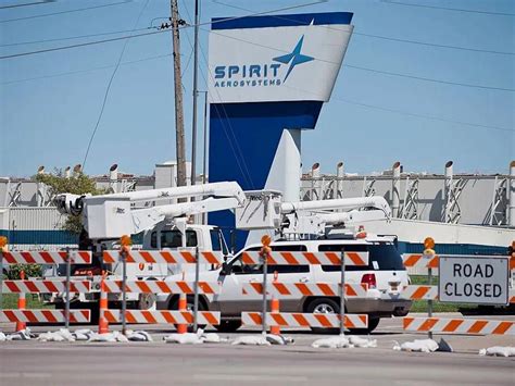 Wichita's Spirit AeroSystems suspends plant operations after labor ...