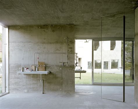 10 Interior Design Tips to Channel Brutalist Architecture - Foter