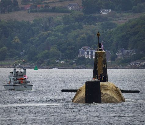 Vanguard class submarine returning to Faslane after 6 month patrol : r ...