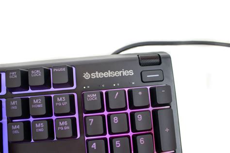 SteelSeries Apex 3 - water-resistant gaming keyboard under test