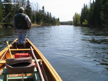 02_canoe fishing