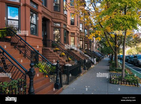 Park slope brooklyn brownstones hi-res stock photography and images - Alamy