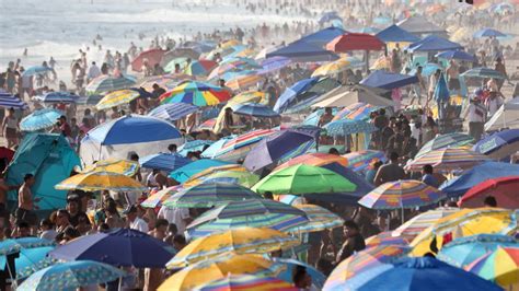 Some LA County beaches closed after reaching capacity | FOX 11 Los Angeles