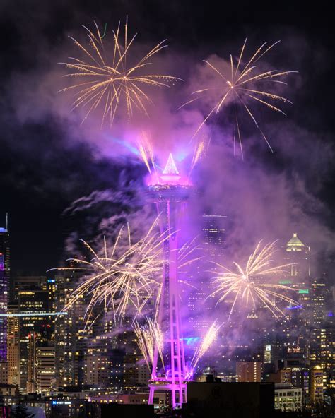 Happy New Year from GeekWire - 2019 Fireworks from Seattle's Space ...