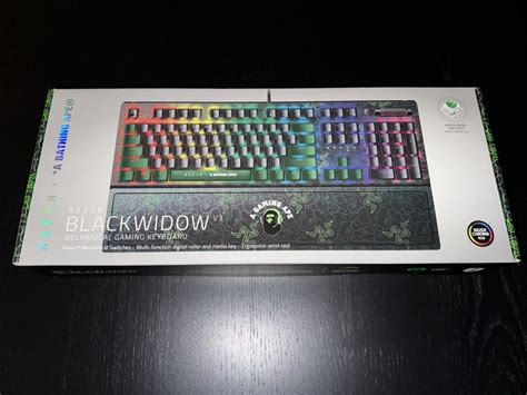 Bape RAZER x BAPE NEON CAMO BLACKWIDOW V3 KEYBOARD (US) | Grailed