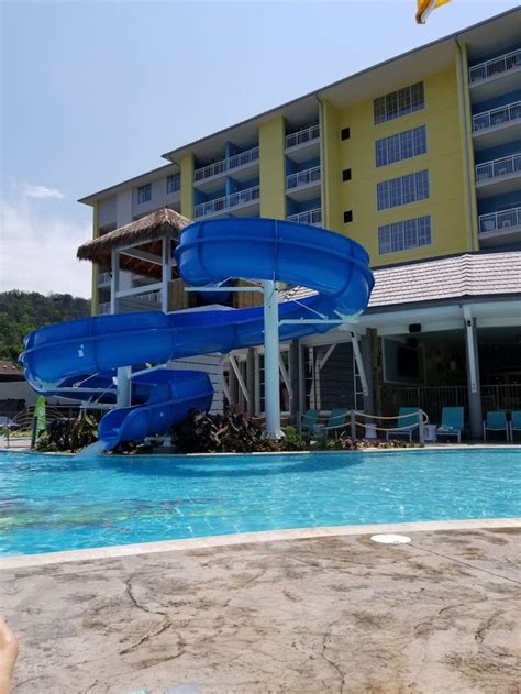 Swimming Pool and Water Slide at Margaritaville Resort Gatlinburg ...