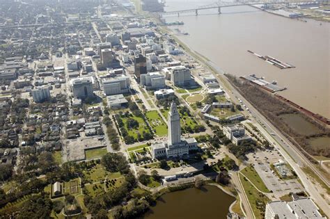 Smart City: Does Baton Rouge really embrace the river? - [225]