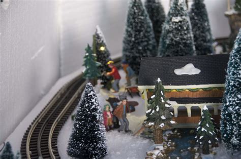 crawford's train's: 2009 christmas train display