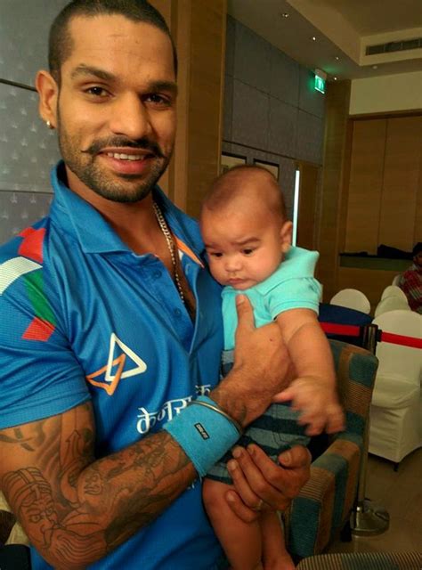 Indian Cricketer Shikhar Dhawan Family Photos - MERE PIX