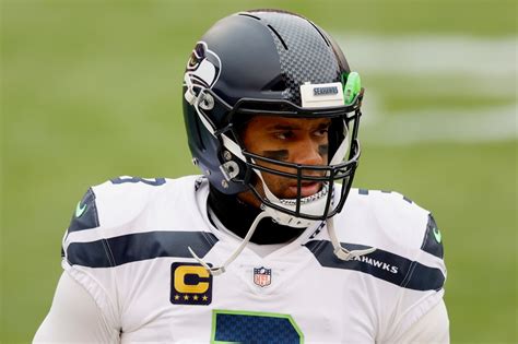 Dak Prescott deal puts QB carousel focus on Russell Wilson