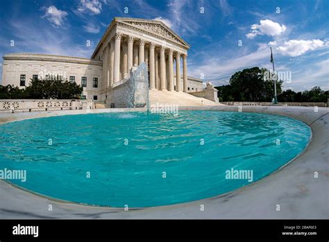 Equal justice under law hi-res stock photography and images - Alamy