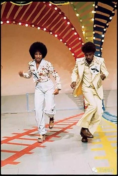 Pin by Funky Diva on 60s & 70s | Soul train fashion, Soul train dancers, Soul train party