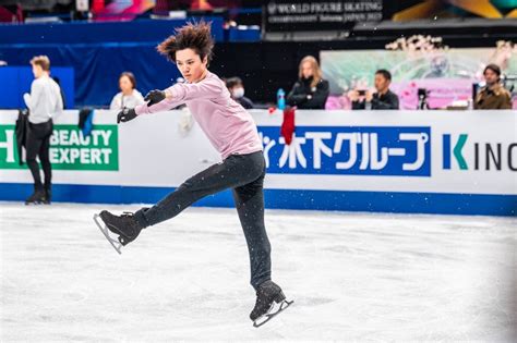 Shoma Uno's figure skating world title defense in doubt after fall ...