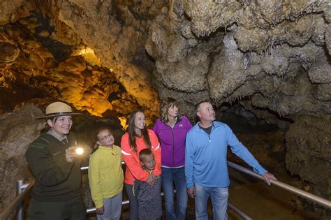 Jewel Cave National Monument(26 miles) - Mountain Peaks Inn