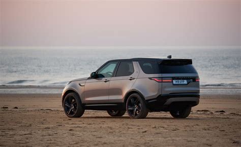 2023 Land Rover Discovery Review, Pricing, and Specs