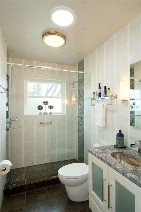 Modern 5x8' Bathroom - Moderne - Salle de Bain - Milwaukee - par Blue Hot Design, LLC | Houzz