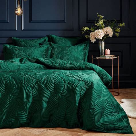 Palmeria Quilted Duvet Set - Emerald | Bedroom green, Bed linens luxury ...