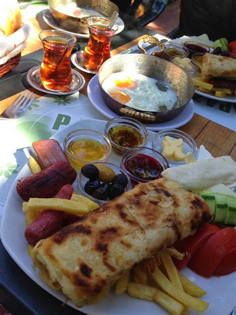 Faithful Nomad: Turkish Breakfast, Hamamonu, and more... Ankara Part Three!