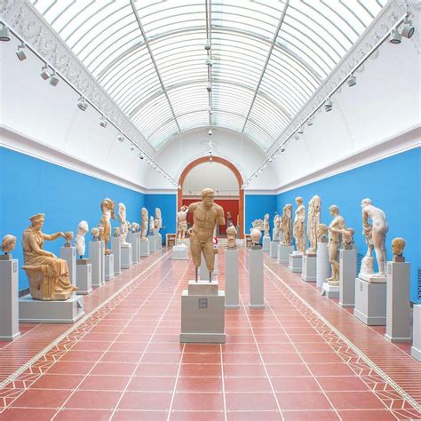 Ny Carlsberg Glyptotek | Accidentally Wes Anderson