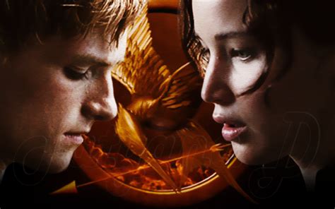 Katniss Everdeen And Peeta Mellark Mockingjay