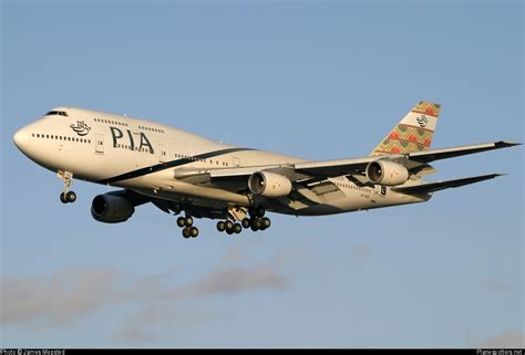 skysoft: Pakistan International Airlines fleet information