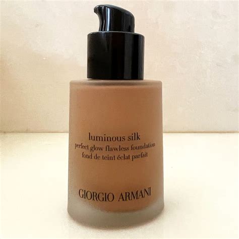 Review: Armani Luminous Silk Foundation - Best Armani Foundation